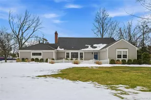 38 Hewlett Ln, Port Washington, NY 11050 - Photo 26