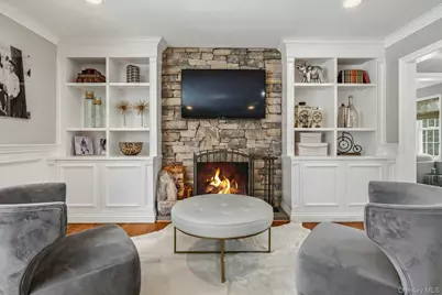 38 Hewlett Lane, Port Washington, NY 11050 - Photo 8