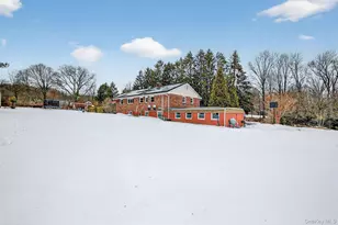 4 Kingsland Dr, New City, NY 10956 - Photo 2