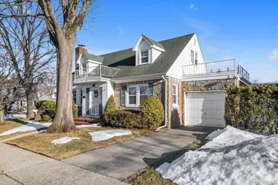 60 Aberdeen Road, New Hyde Park, NY 11040 - Photo 20