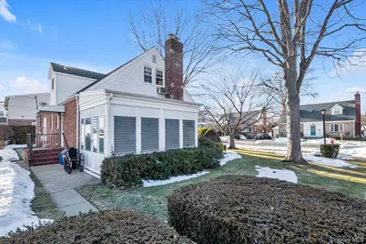 60 Aberdeen Road, New Hyde Park, NY 11040 - Photo 18