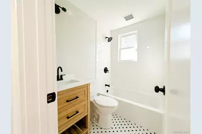 134 Hallock Road, Lake Grove, NY 11755 - Photo 4