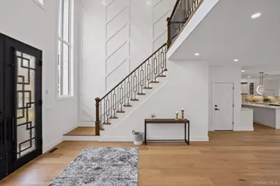 182 Friends Lane, Westbury, NY 11590 - Photo 4