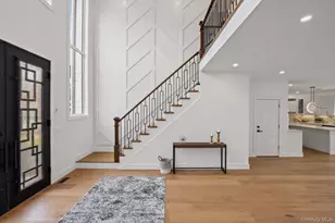 182 Friends Ln, Westbury, NY 11590 - Photo 4