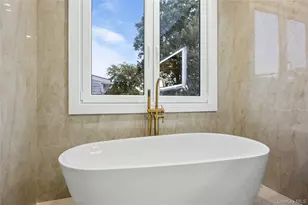 182 Friends Ln, Westbury, NY 11590 - Photo 26