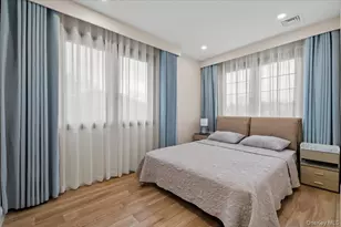 2 Elf Rd, Syosset, NY 11791 - Photo 16