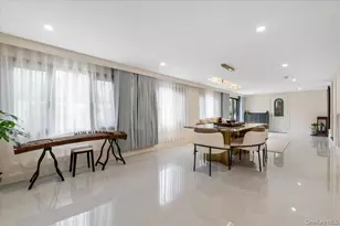 2 Elf Rd, Syosset, NY 11791 - Photo 30