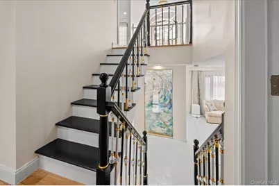 2 Elf Road, Syosset, NY 11791 - Photo 18