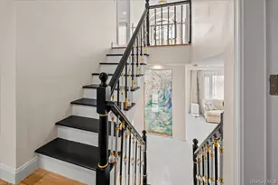 2 Elf Rd, Syosset, NY 11791 - Photo 18