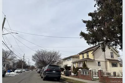 218-41 140th Avenue, Springfield Gardens, NY 11413 - Photo 4