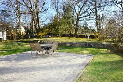 69 Wingate Road, Yonkers, NY 10705 - Photo 12