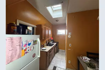 21 E Clinton Avenue, Roosevelt, NY 11575 - Photo 14