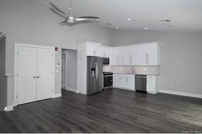 26 Sunlight Walk #26, Holbrook, NY 11741 - Photo 4