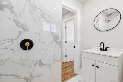 38 Somerset Road E, Amityville, NY 11701 - Photo 20