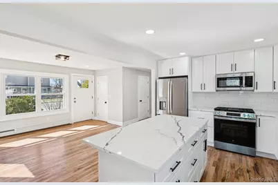 38 Somerset Road E, Amityville, NY 11701 - Photo 14