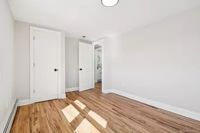 38 Somerset Road E, Amityville, NY 11701 - Photo 28