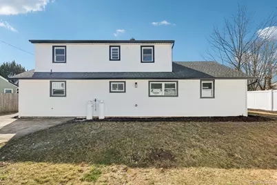 38 Somerset Road E, Amityville, NY 11701 - Photo 30