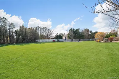 2 Holly Court, Miller Place, NY 11764 - Photo 38