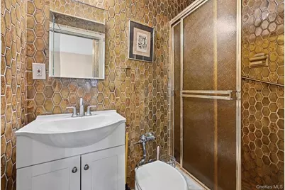 84-29 153rd Avenue #2E, Howard Beach, NY 11414 - Photo 10