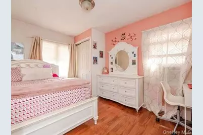 3240 Seymour Avenue, Bronx, NY 10469 - Photo 10