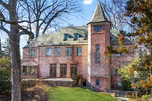 60 Wildwood Rd, New Rochelle, NY 10804 - Photo 2