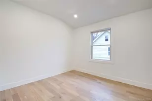 56 Kirkwood Rd, Port Washington, NY 11050 - Photo 22