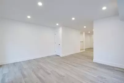 56 Kirkwood Road, Port Washington, NY 11050 - Photo 18