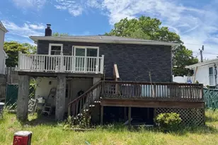 13 Gores Dr, Mastic, NY 11950 - Photo 6