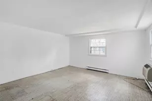 5 Chatham Pl, Dix Hills, NY 11746 - Photo 16