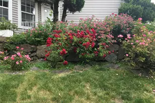 83 Roundtop Rd, Yonkers, NY 10710 - Photo 20