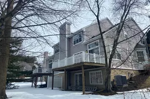 83 Roundtop Rd, Yonkers, NY 10710 - Photo 2