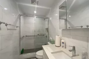 83 Roundtop Rd, Yonkers, NY 10710 - Photo 14