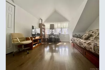83 Roundtop Road, Yonkers, NY 10710 - Photo 14