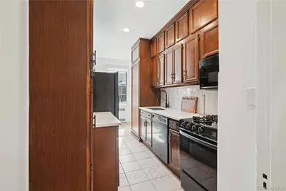 1 Meadow #3H-1, Woodmere, NY 11598 - Photo 8