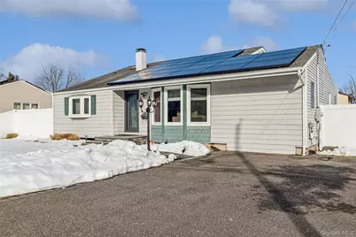 3011 Maine Avenue, Medford, NY 11763 - Photo 38