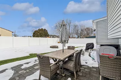 3011 Maine Avenue, Medford, NY 11763 - Photo 32