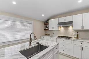 3011 Maine Ave, Medford, NY 11763 - Photo 6