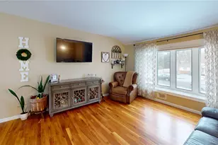 8 Mulberry Dr, Smithtown, NY 11787 - Photo 10