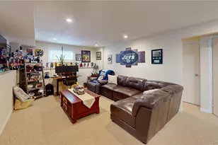 8 Mulberry Dr, Smithtown, NY 11787 - Photo 20