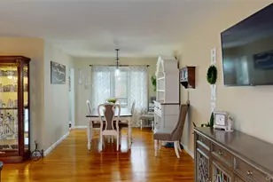 8 Mulberry Dr, Smithtown, NY 11787 - Photo 14