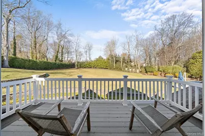 28 Dunlop Road, Huntington, NY 11743 - Photo 20