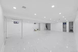 241-49 148th Dr, Rosedale, NY 11422 - Photo 10