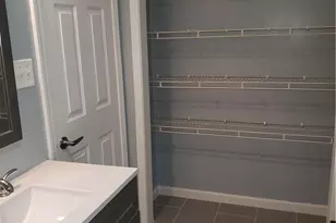 7 White Plains Ave, Elmsford, NY 10523 - Photo 16