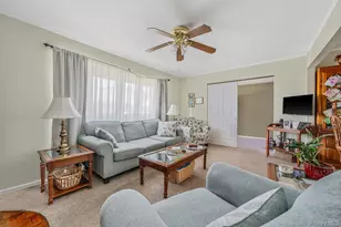 690 N Delaware Ave, Lindenhurst, NY 11757 - Photo 8