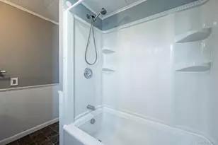 690 N Delaware Ave, Lindenhurst, NY 11757 - Photo 26