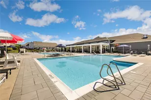 329 Silver Timber Dr, Yaphank, NY 11980 - Photo 8