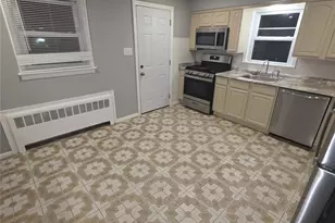 915 11 Street 11 St, West Babylon, NY 11704 - Photo 2