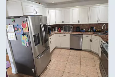 10 Bainbridge Avenue, Melville, NY 11747 - Photo 18