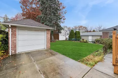 2934 161st Street, Flushing, NY 11358 - Photo 32