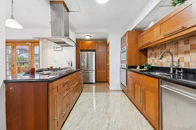 2934 161st Street, Flushing, NY 11358 - Photo 10